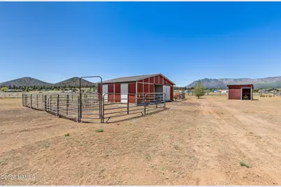 8200 Stardust Trail, Flagstaff, AZ 86004 - Photo 21