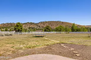 4825 Camino de Los Vientos, Flagstaff, AZ 86004 - Photo 47