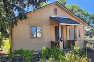 418 S Wc Riles St, Flagstaff, AZ 86001 - Photo 1
