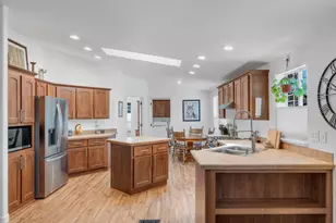 105 E Cedar Wood Dr, Munds Park, AZ 86017 - Photo 3