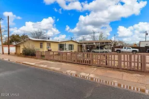 418 W Fleming St, Winslow, AZ 86047 - Photo 3