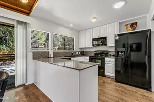 1886 N Edgewood St, Flagstaff, AZ 86004 - Photo 11