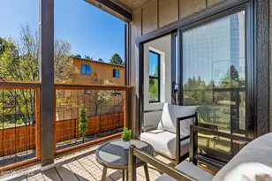 302 W Oak Ave, Flagstaff, AZ 86001 - Photo 1