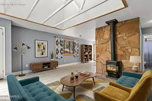 792 Comanche, Flagstaff, AZ 86005 - Photo 3