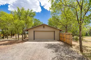 8405 Winchester Dr, Flagstaff, AZ 86004 - Photo 5