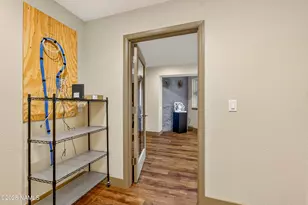 1300 N Rim Dr, Flagstaff, AZ 86001 - Photo 11