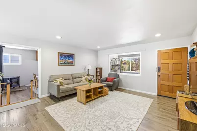304 W Pine Avenue, Flagstaff, AZ 86001 - Photo 7