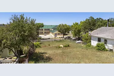 215 W Hancock Avenue, Williams, AZ 86046 - Photo 9