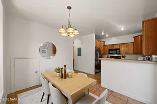 1470 E Ivy Ln, Flagstaff, AZ 86001 - Photo 13