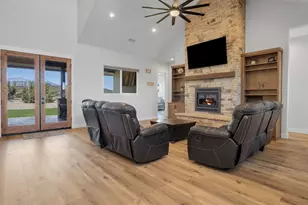 9821 E Jordan Ln, Flagstaff, AZ 86004 - Photo 3