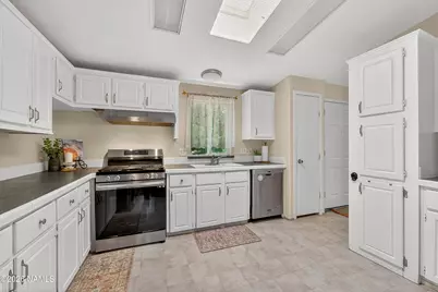 1667 W Shellie Drive, Flagstaff, AZ 86001 - Photo 9