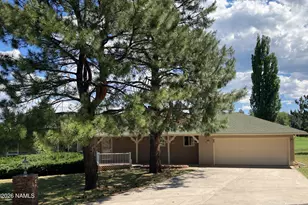 440 E Navajo Rd, Munds Park, AZ 86017 - Photo 1
