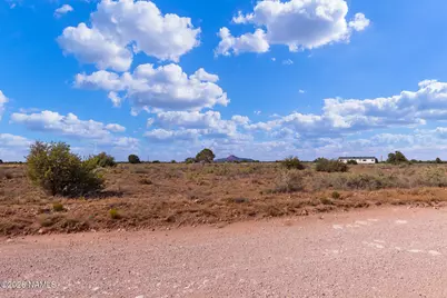 389 E Woodland Ranch Road, Williams, AZ 86046 - Photo 13