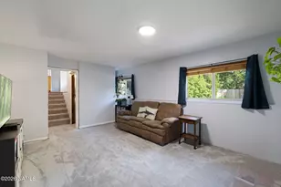 3615 E Fox Lair Dr, Flagstaff, AZ 86004 - Photo 17