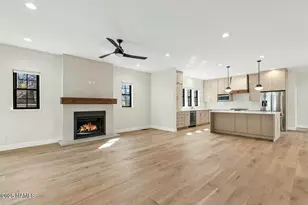 803 W Aspen Ave, Flagstaff, AZ 86001 - Photo 5