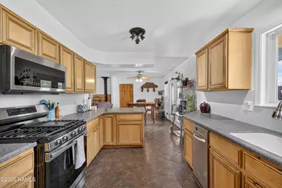 7697 Saturn Drive, Flagstaff, AZ 86004 - Photo 15