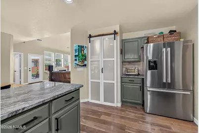 1876 W Camelot Drive, Flagstaff, AZ 86001 - Photo 9