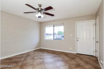 219 W Loma Linda Boulevard, Avondale, AZ 85323 - Photo 15