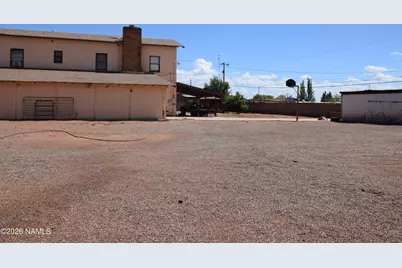 121 Hipkoe Drive, Winslow, AZ 86047 - Photo 11