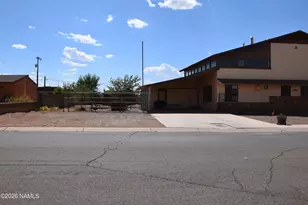 121 Hipkoe Dr, Winslow, AZ 86047 - Photo 3