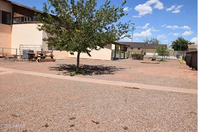 121 Hipkoe Drive, Winslow, AZ 86047 - Photo 21