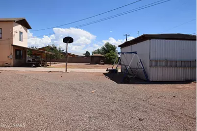121 Hipkoe Drive, Winslow, AZ 86047 - Photo 15