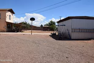 121 Hipkoe Dr, Winslow, AZ 86047 - Photo 15