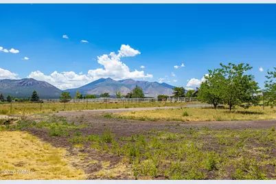 8400 Arroyo Trail, Flagstaff, AZ 86004 - Photo 17