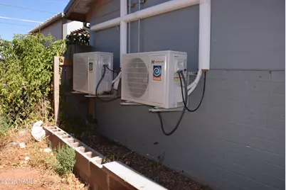 120 Navajo Drive, Winslow, AZ 86047 - Photo 9