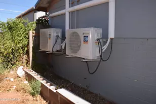 120 Navajo Dr, Winslow, AZ 86047 - Photo 9