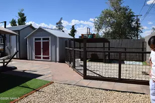 120 Navajo Dr, Winslow, AZ 86047 - Photo 21