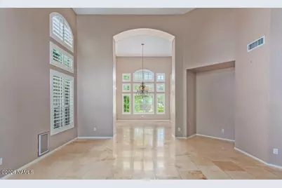 1302 E Captain Dreyfus Avenue, Phoenix, AZ 85022 - Photo 9