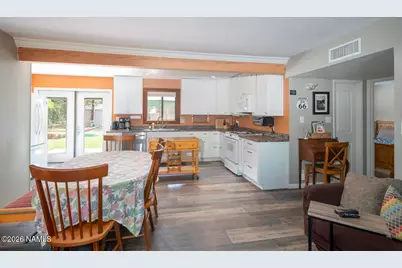 226 S Dunnam Street, Flagstaff, AZ 86001 - Photo 5