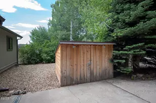 226 S Dunnam St, Flagstaff, AZ 86001 - Photo 31