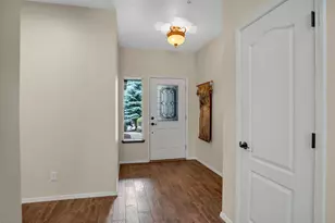 3772 E Jacamar Dr, Flagstaff, AZ 86004 - Photo 3