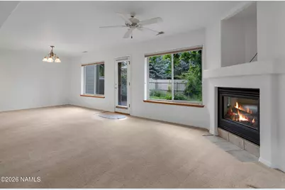 126 W Juniper Avenue, Flagstaff, AZ 86001 - Photo 3