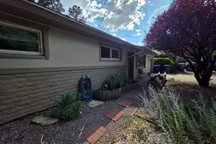 3513 N Grandview Dr, Flagstaff, AZ 86004 - Photo 39