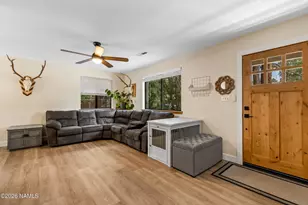 365 Dine, Flagstaff, AZ 86005 - Photo 5