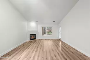 2136 S Linmar Ct, Flagstaff, AZ 86001 - Photo 5