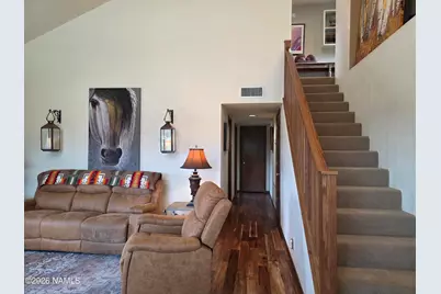 8025 Lawrence Drive, Flagstaff, AZ 86004 - Photo 9