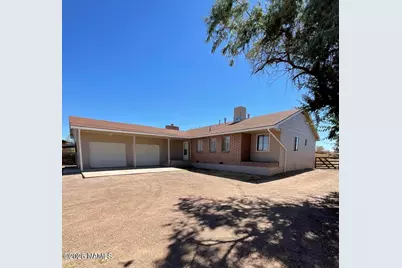 595 French Road, Winslow, AZ 86047 - Photo 1