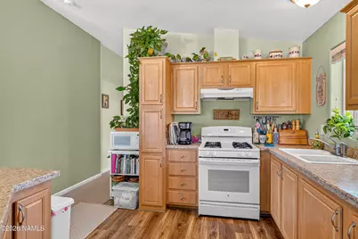 9337 Sunshine Avenue, Flagstaff, AZ 86004 - Photo 7
