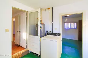 1220 N Park Dr, Winslow, AZ 86047 - Photo 23