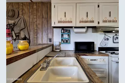 8211 N 8 Mile Boulevard, Williams, AZ 86046 - Photo 11