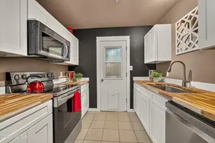 2401 N West St, Flagstaff, AZ 86004 - Photo 1