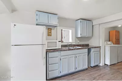 904 W Clay Avenue, Flagstaff, AZ 86001 - Photo 15