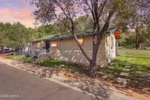 904 W Clay Ave, Flagstaff, AZ 86001 - Photo 1