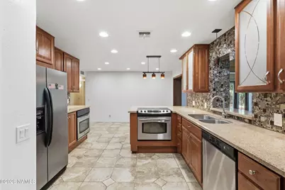 3704 N Grandview Drive, Flagstaff, AZ 86004 - Photo 11