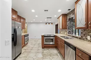 3704 N Grandview Dr, Flagstaff, AZ 86004 - Photo 11