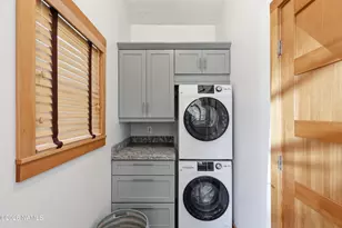 711 W Aspen Ave, Flagstaff, AZ 86001 - Photo 49